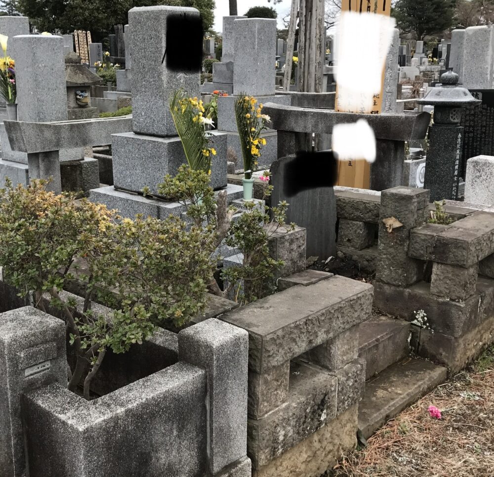 古い昭和のお墓　Before